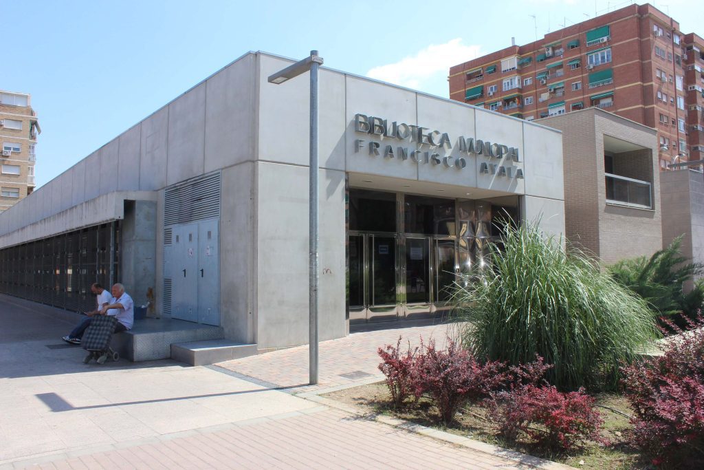 Biblioteca Municipal “Francisco Ayala”