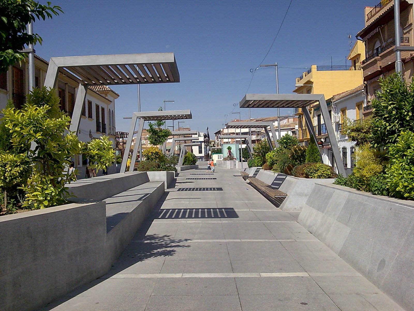 Remodelación de la Plaza de la Constitución y el Paseo de Extremadura.